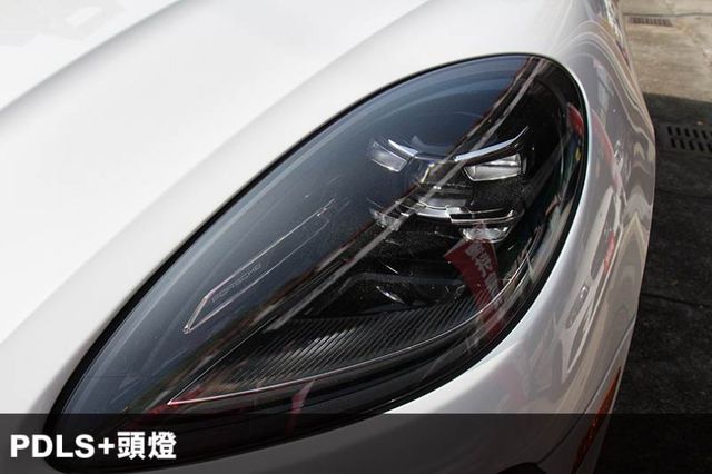 ⭕現省百萬✅市場稀少MACAN T ✅PASM電子懸吊✅跑計套件✅BOSE音響⭕大滿配⭕新車保固中⭕全車原漆⭕可遇不可求  第4張相片