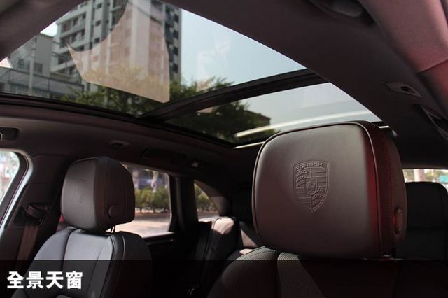 ⭕現省百萬✅市場稀少MACAN T ✅PASM電子懸吊✅跑計套件✅BOSE音響⭕大滿配⭕新車保固中⭕全車原漆⭕可遇不可求  第19張相片