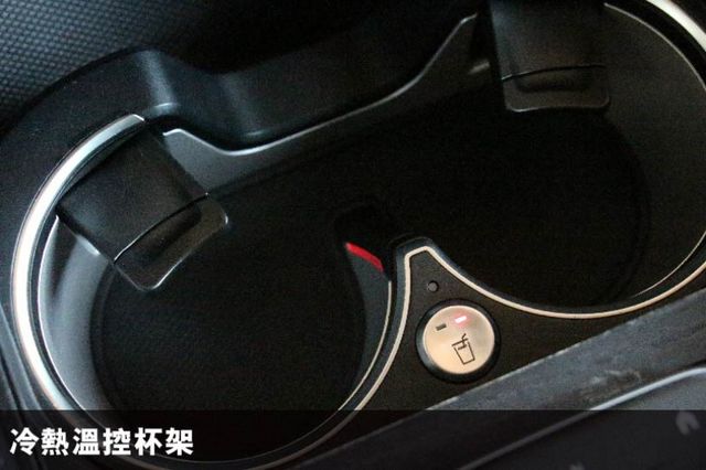 全車原版件⭕大車一定要買四輪傳動✅大滿配✅P20原裝非加裝⭕實車在⭕新車利率⭕保固中未領牌✅柏林之音✅AMG✅360影像  第12張相片