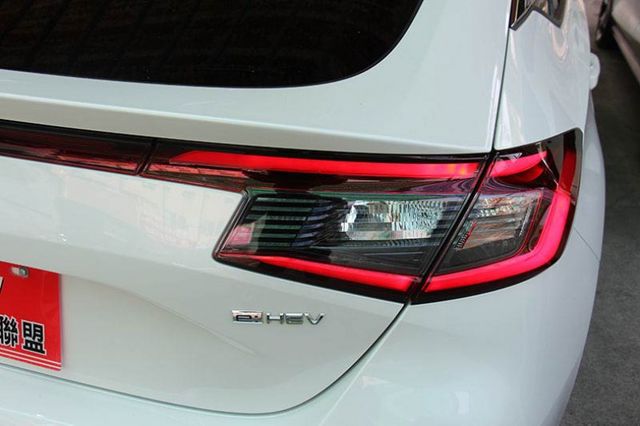24年式 改款11代CIVIC⭕油電版 ✅就是全新車 現省價差 ✅全景天窗 無線CARPLAY✅BOSE音響 雙前電動椅  第6張相片