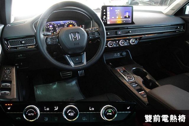 24年式 改款11代CIVIC⭕油電版 ✅就是全新車 現省價差 ✅全景天窗 無線CARPLAY✅BOSE音響 雙前電動椅  第9張相片