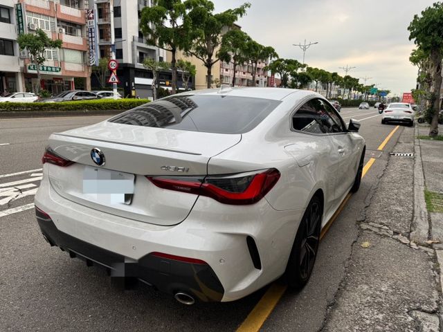 430i高階款✅正22年出廠✅全車原鈑件⭕抬頭顯示器⭕H/K音響✅ 5AU智慧輔助駕駛✅360環景✅盲點偵測✅可全額貸  第2張相片