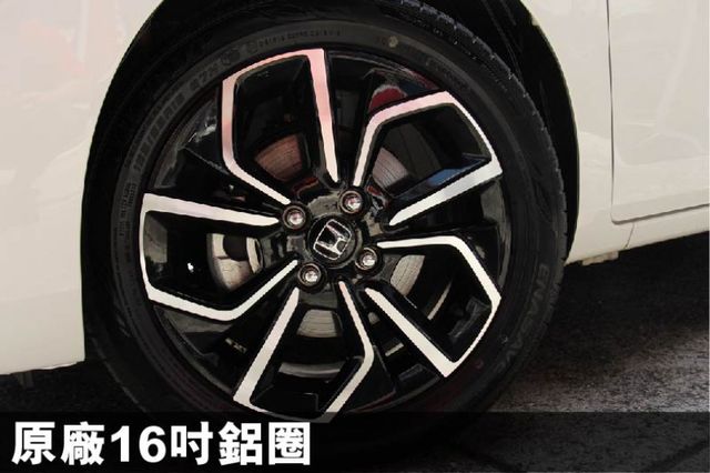 全台最低價 ✅ 油電版 ✅ 實車實價刊登 正2024出廠 ✅ 原廠保固中 摸門免鑰匙 ✅ 盲點偵測 新車利率  第6張相片