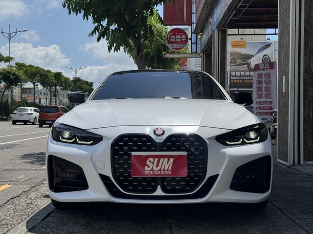 正22年出廠420I COUPE⭕全車消光白貼膜⭕小改款尾燈⭕原鈑件✅黃金眼大燈✅水晶排檔桿✅5AU輔助✅外觀空力套件✅  第3張相片