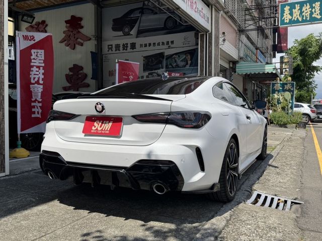正22年出廠420I COUPE⭕全車消光白貼膜⭕小改款尾燈⭕原鈑件✅黃金眼大燈✅水晶排檔桿✅5AU輔助✅外觀空力套件✅  第7張相片