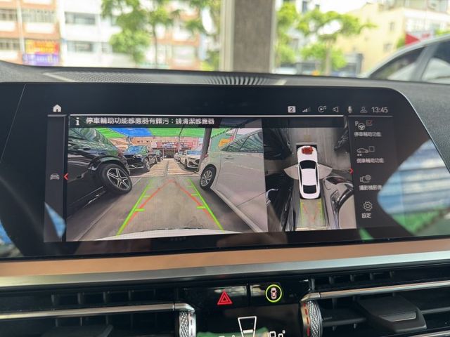 正22年出廠420I COUPE⭕全車消光白貼膜⭕小改款尾燈⭕原鈑件✅黃金眼大燈✅水晶排檔桿✅5AU輔助✅外觀空力套件✅  第16張相片