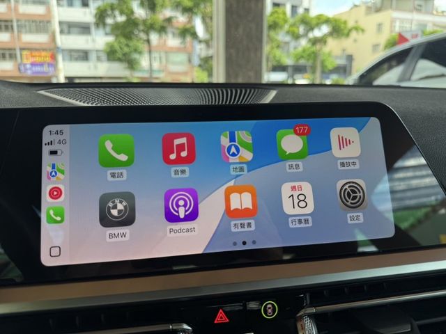 正22年出廠420I COUPE⭕全車消光白貼膜⭕小改款尾燈⭕原鈑件✅黃金眼大燈✅水晶排檔桿✅5AU輔助✅外觀空力套件✅  第17張相片