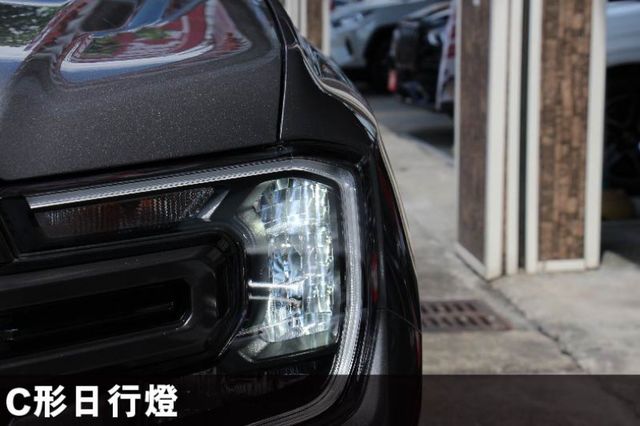 ✅2.0雙渦輪⭕科技感十足✅可全貸現車⭕市場稀有✅2025款✅超頂配置✅價格可談✅挑戰全省最低價⭕新車利率保固⭕歡迎來電  第17張相片