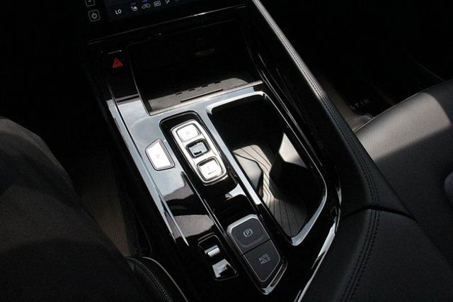 全車原漆✅可全額貸款✅最頂規GLT-B✅通風加熱座椅✅360環景✅ACC跟車 ⭕新車利率⭕喜歡可談價  第12張相片