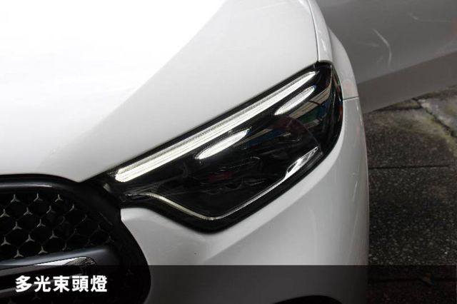 ⭕正25年出廠全新車⭕大滿配✅通風加熱椅✅P20輔助駕駛✅拖車勾✅多光束✅抬顯✅柏林✅側踏板⭕保固最長7年⭕新車利率  第4張相片