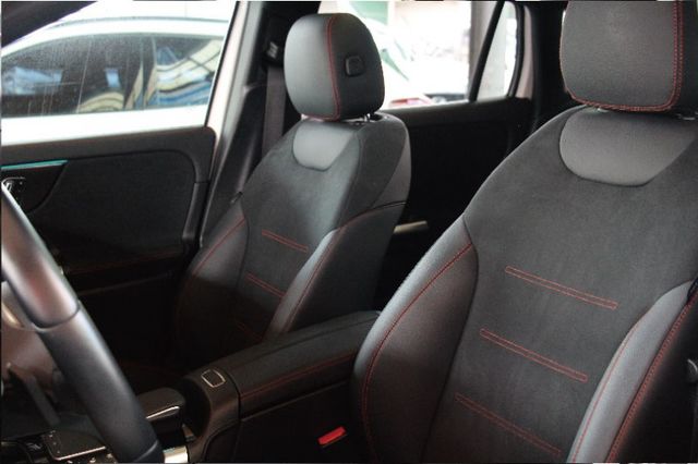 ⭕23年⭕全網最低價✅AMG✅四輪傳動✅ACC跟車✅多光束頭燈✅全景天窗✅雙記憶座椅⭕新車利率✅未領牌  第11張相片