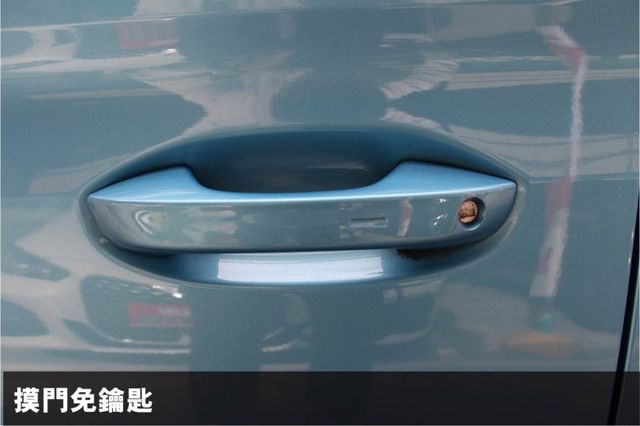 ⭕市場唯一一台✅2025年出廠小改款旅玩家✅摸門免鑰匙✅數位儀表板✅盲點偵測✅10吋影音螢幕✅無線CARPLAY✅可全貸  第8張相片
