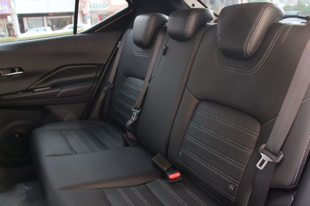 ⭕市場唯一⭕正25年出廠落地新車⭕樂咖特仕版 ✅全車黑化套件 ✅JBL音響✅360環景 ✅恆溫空調 ✅黑色尾翼⭕實車在店  第19張相片