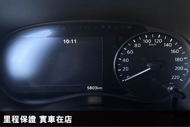 ⭕市場唯一⭕正25年出廠落地新車⭕樂咖特仕版 ✅全車黑化套件 ✅JBL音響✅360環景 ✅恆溫空調 ✅黑色尾翼⭕實車在店  第20張相片