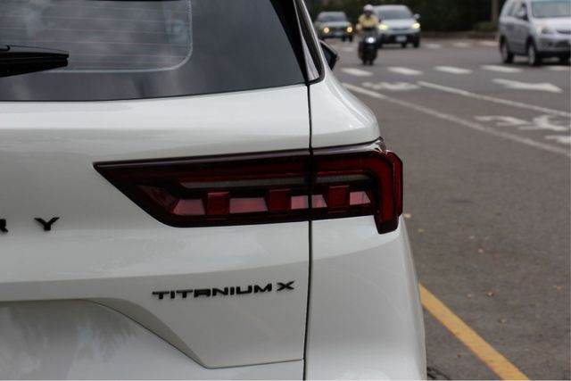 ⭕全網最低價 ⭕稀有釋出⭕ 保證實車實價⭕ 新車油電最頂規 僅跑3000km ✅通風座椅✅全景天窗✅電動尾門⭕全車原漆  第6張相片