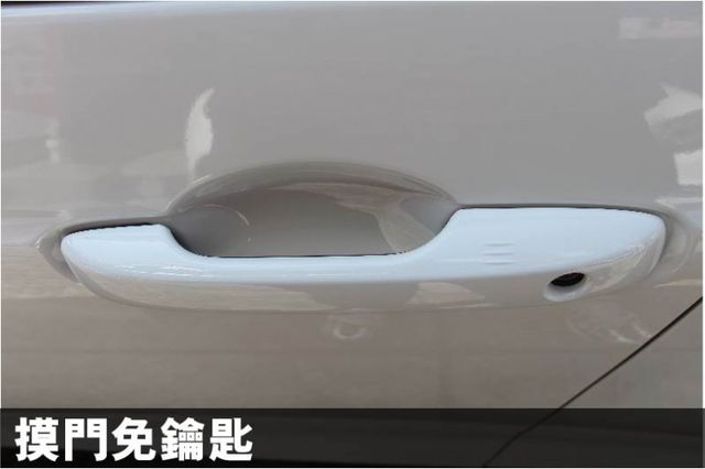 正2025出廠全台最低價⭕全車原漆原鈑件✅油電版✅實車實價刊登✅原廠保固中⭕摸門免鑰匙✅盲點偵測⭕新車利率⭕可全貸  第7張相片