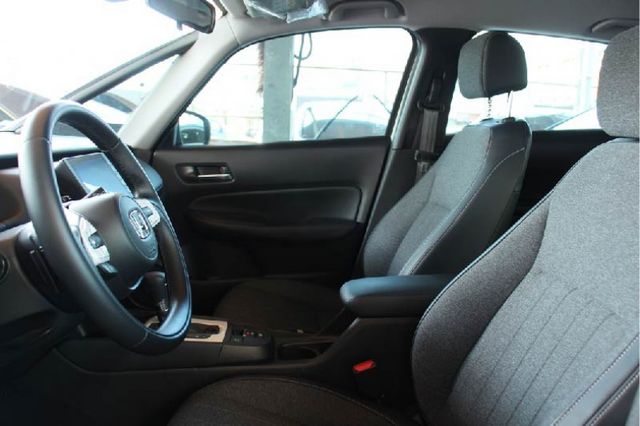 正2025出廠全台最低價⭕全車原漆原鈑件✅油電版✅實車實價刊登✅原廠保固中⭕摸門免鑰匙✅盲點偵測⭕新車利率⭕可全貸  第16張相片