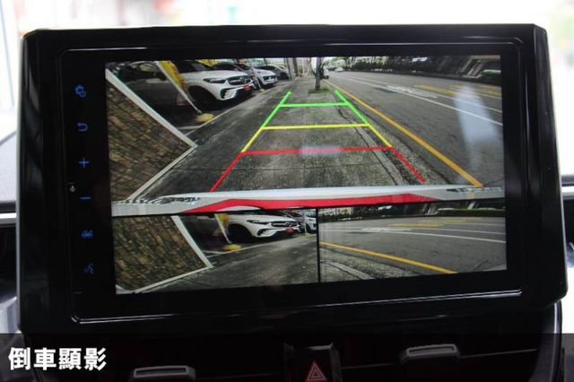 就賣你這個價錢⭕正25年出廠⭕油電尊爵版✅無線CARPLAY✅倒車顯影✅盲點偵測✅免鑰匙✅全車原鈑件⭕新車利率⭕原廠保固  第18張相片