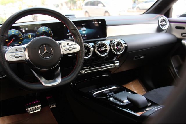 ⭕23年式⭕全網最低價✅23P跟車✅4MATIC四輪驅動✅雙電動椅✅全景天窗✅盲點偵測✅未領牌✅全車保固中  第10張相片