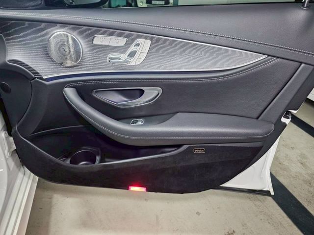 四月最新到店!⭕小改款滿配⭕四輪驅動⭕P20輔助⭕多光束⭕抬顯⭕20吋鋁圈⭕全真皮通風座椅⭕蜻蜓方向盤⭕全景天窗⭕保固中  第3張相片