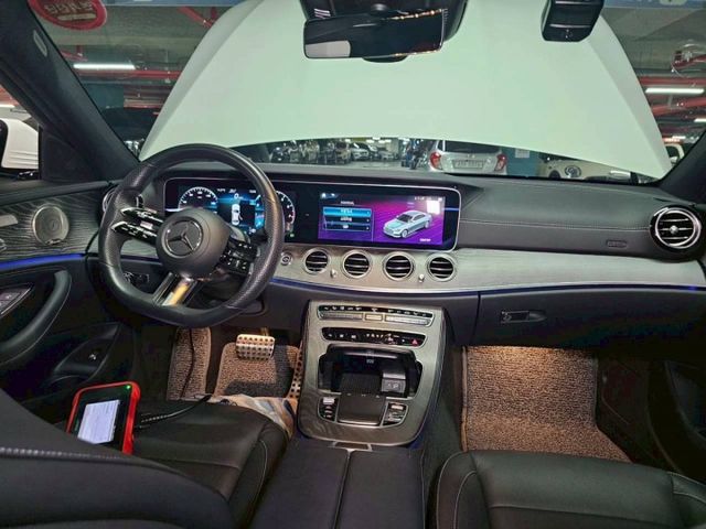 四月最新到店!⭕小改款滿配⭕四輪驅動⭕P20輔助⭕多光束⭕抬顯⭕20吋鋁圈⭕全真皮通風座椅⭕蜻蜓方向盤⭕全景天窗⭕保固中  第4張相片