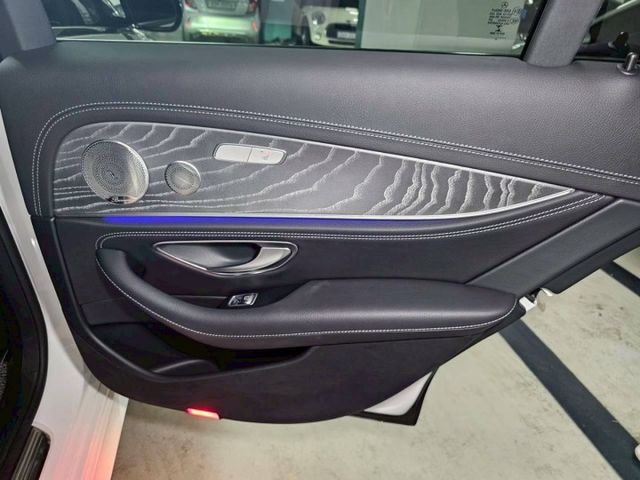 四月最新到店!⭕小改款滿配⭕四輪驅動⭕P20輔助⭕多光束⭕抬顯⭕20吋鋁圈⭕全真皮通風座椅⭕蜻蜓方向盤⭕全景天窗⭕保固中  第5張相片