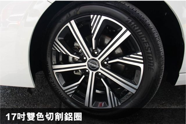 ✅挑戰低價 正25年出廠✅僅跑6000KM⭕尊爵智駕版✅車道維持✅360環景✅高音喇叭✅全車原鈑原漆✅可全額貸✅新車利率  第8張相片