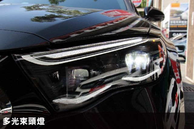 全台最頂配備⭕大改款W214 E350四輪傳動✅氣壓懸吊+後輪轉向✅通風加熱按摩椅✅21吋鋁圈✅P20輔助✅多光束+抬顯  第4張相片
