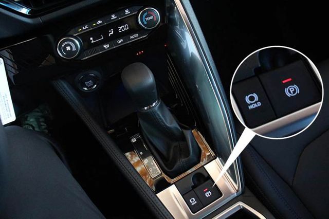 ⭕正25年⭕潮玩版⭕落地新車⭕僅跑8000公里✅電動尾門✅盲點偵測✅恆溫空調✅ CARPLAY⭕實車在店  第11張相片