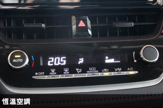 ⭕正25年出廠⭕油電豪華版✅無線CARPLAY✅倒車顯影✅盲點偵測✅全套免鑰匙✅全車原鈑件⭕全額貸⭕新車利率⭕原廠保固  第13張相片