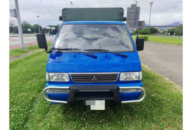 2005年中華得力卡2.0五面掀蓬式貨車，原版件，無事故，售價：98000元  第1張相片