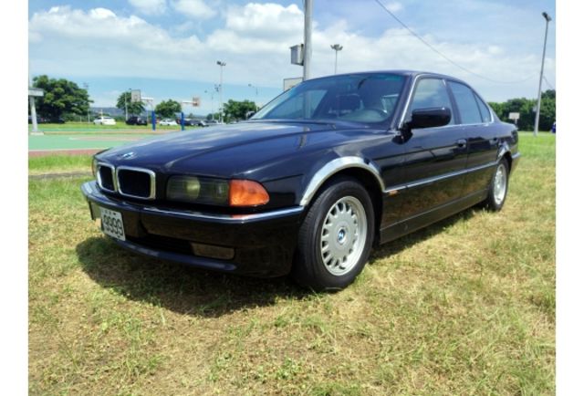 1995年BMW 730IA 原版件 9999獨特車號 車況極優  車庫車 僅跑20萬公里  第2張相片