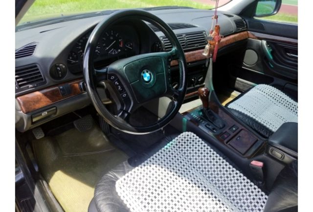 1995年BMW 730IA 原版件 9999獨特車號 車況極優  車庫車 僅跑20萬公里  第8張相片