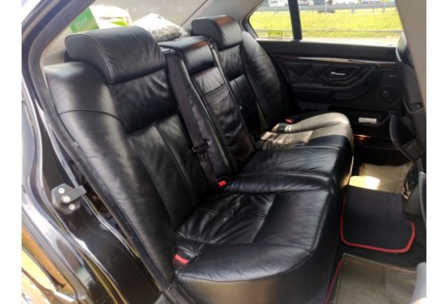 1995年BMW 730IA 原版件 9999獨特車號 車況極優  車庫車 僅跑20萬公里  第11張相片