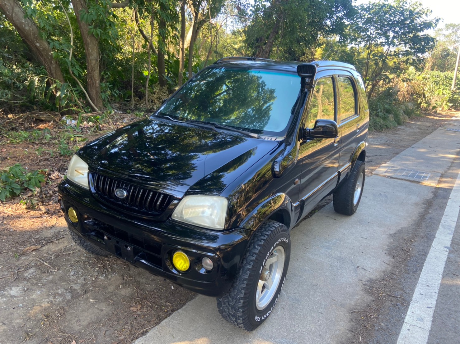 售：大發 小悍馬4X4露營登山好車  第1張相片