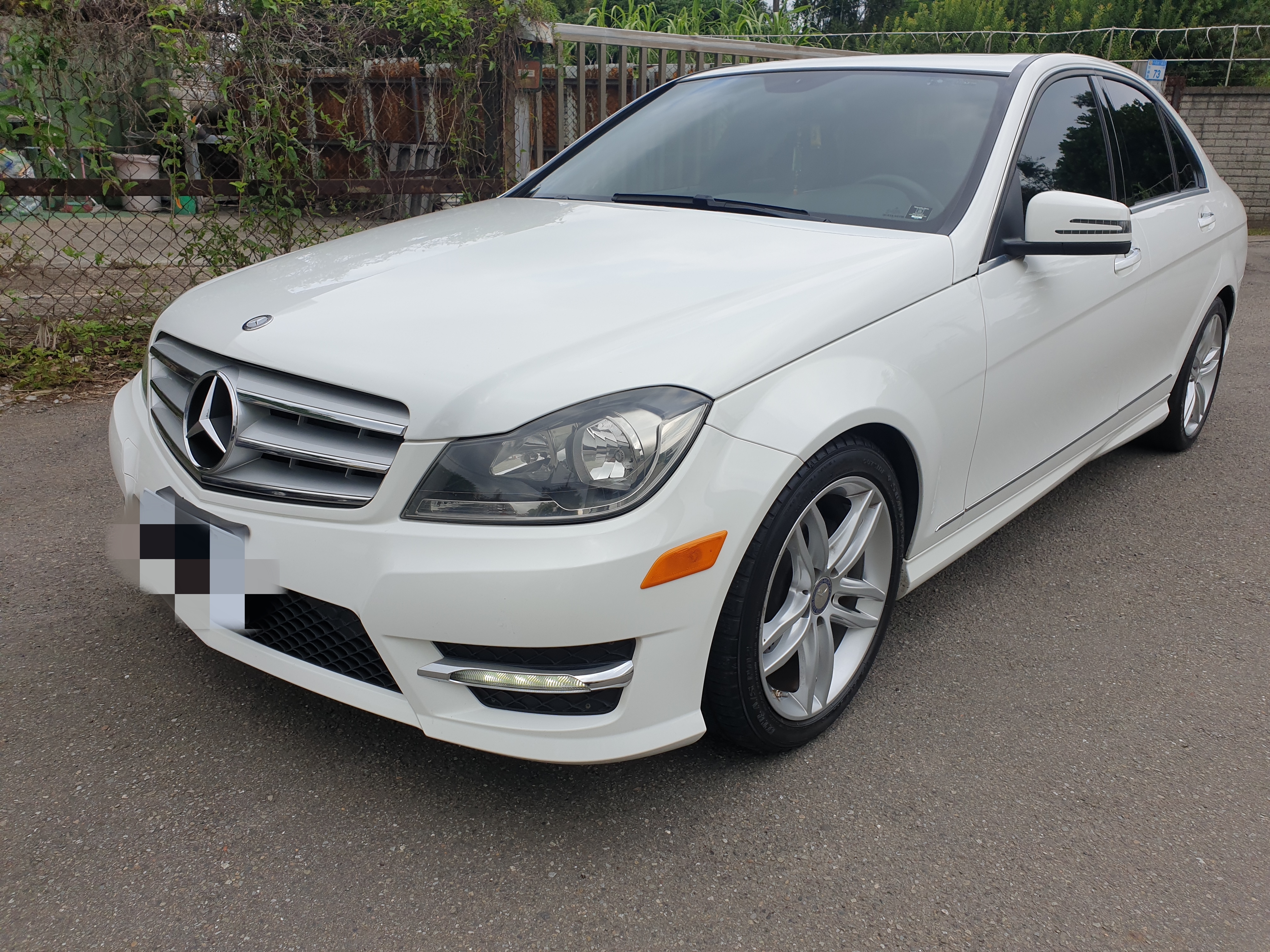 售：年青不敗車款賓士C250 IKEY大瑩幕AMG頂級版  第1張相片