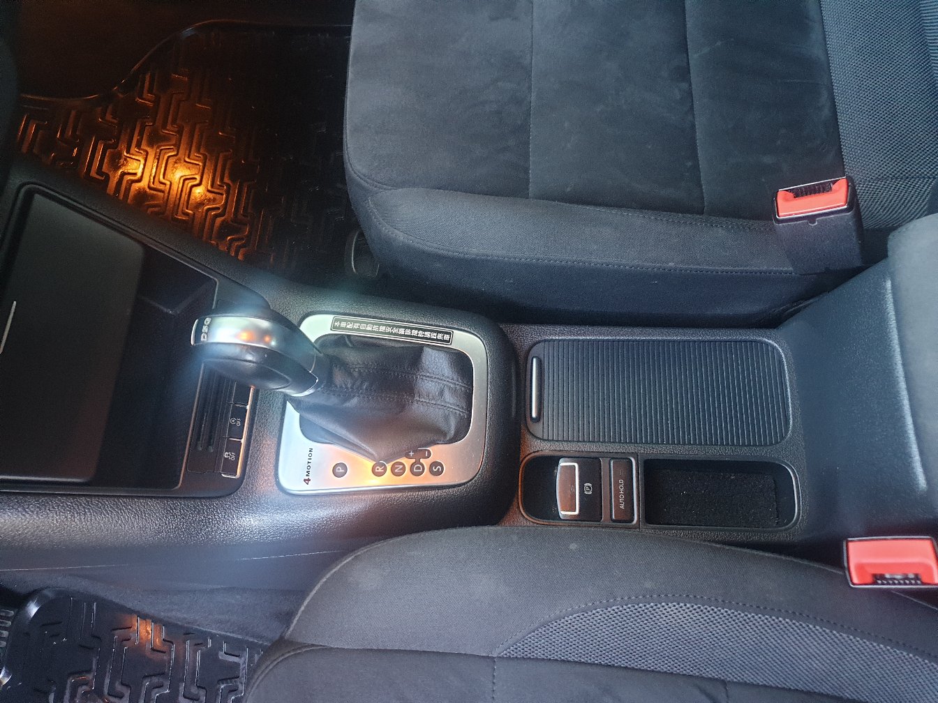 售：福斯VW TIGUAN柴油休旅車正ㄧ手好爸爸神車  第13張相片