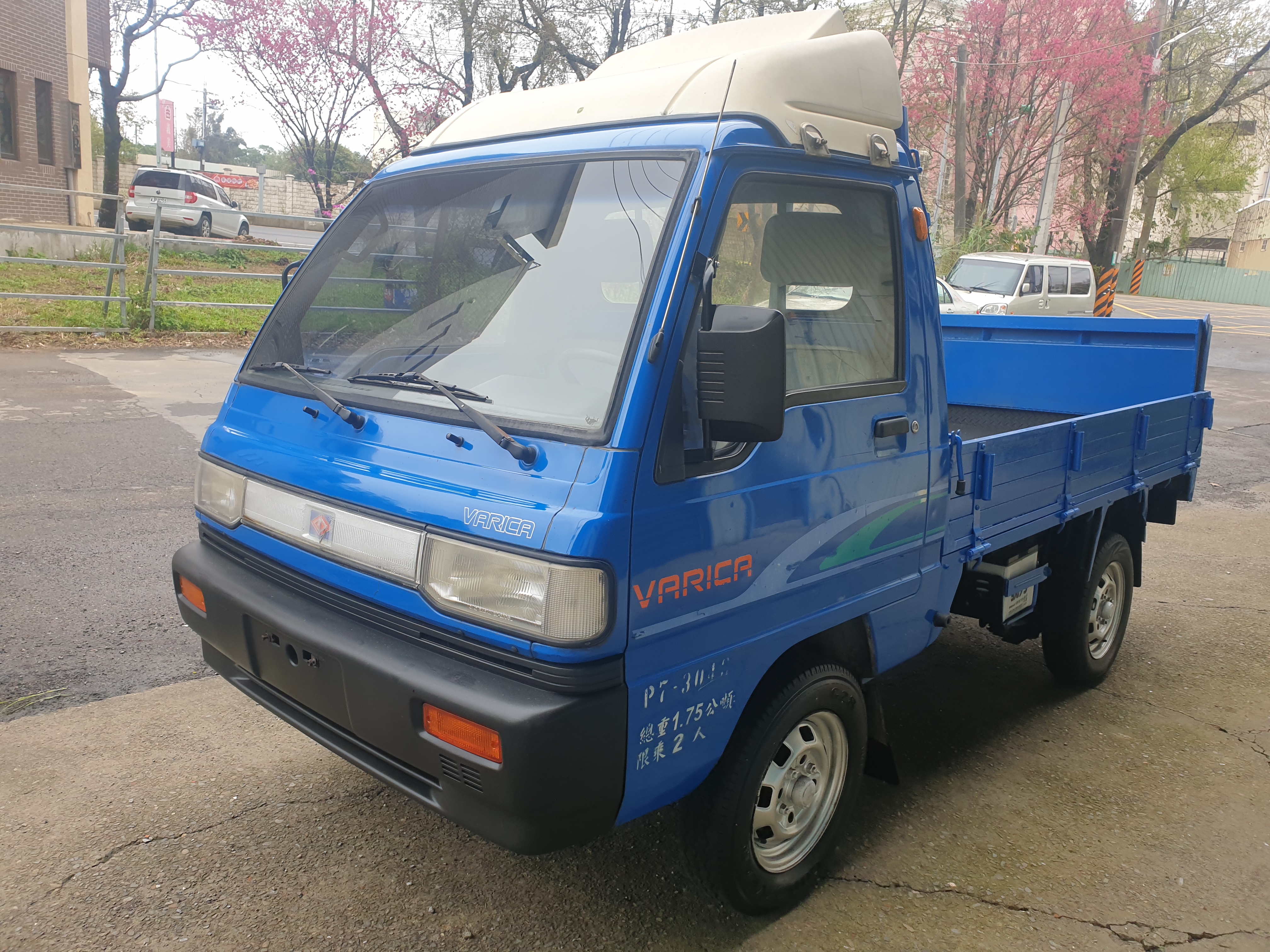 售：正一手退休阿伯商用貨車/油壓雙折尾門/里程保固保證  第1張相片