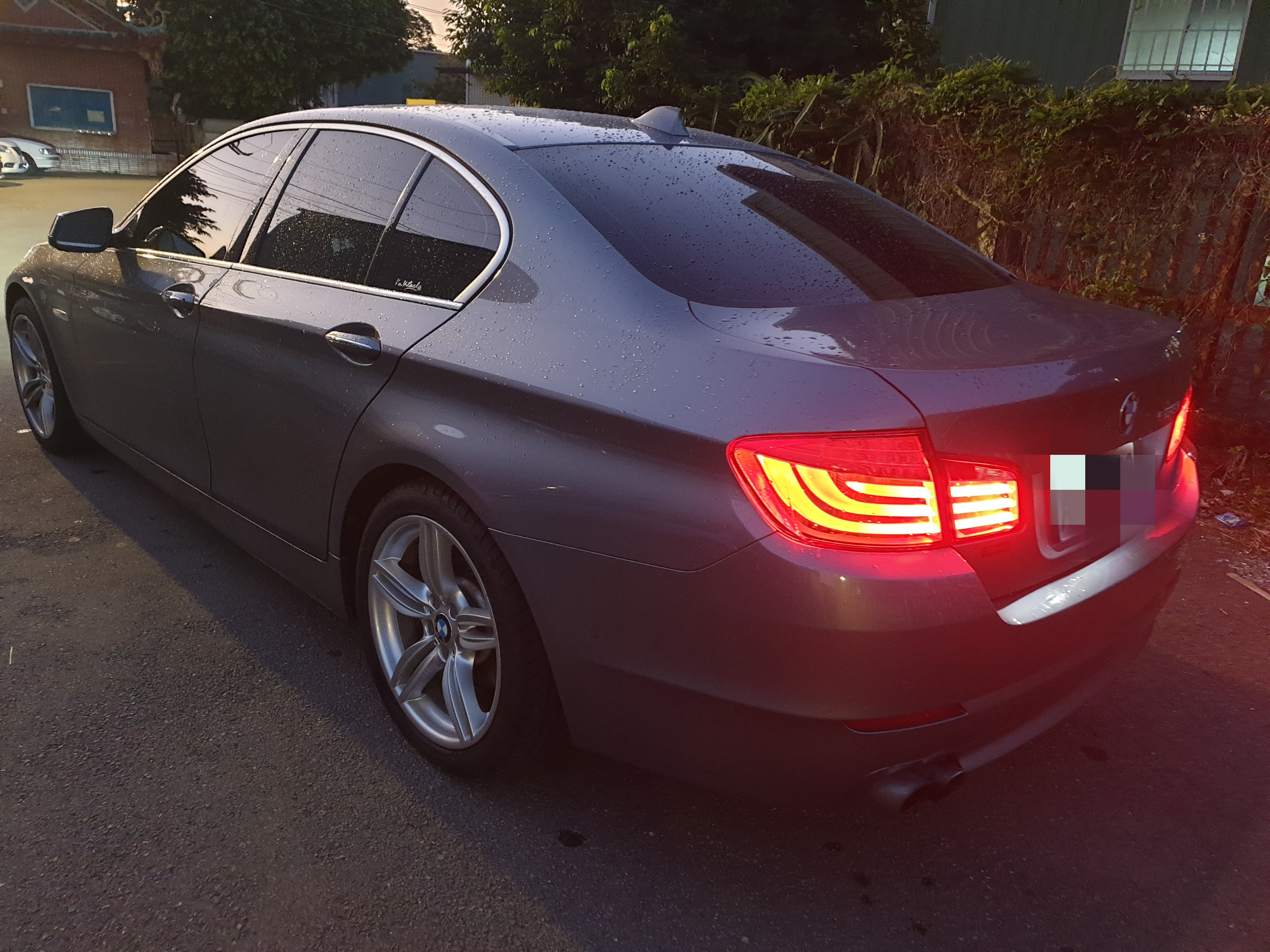 售：BMW528總代理正ㄧ手跑少總裁車～絕無亂改惡超  第4張相片
