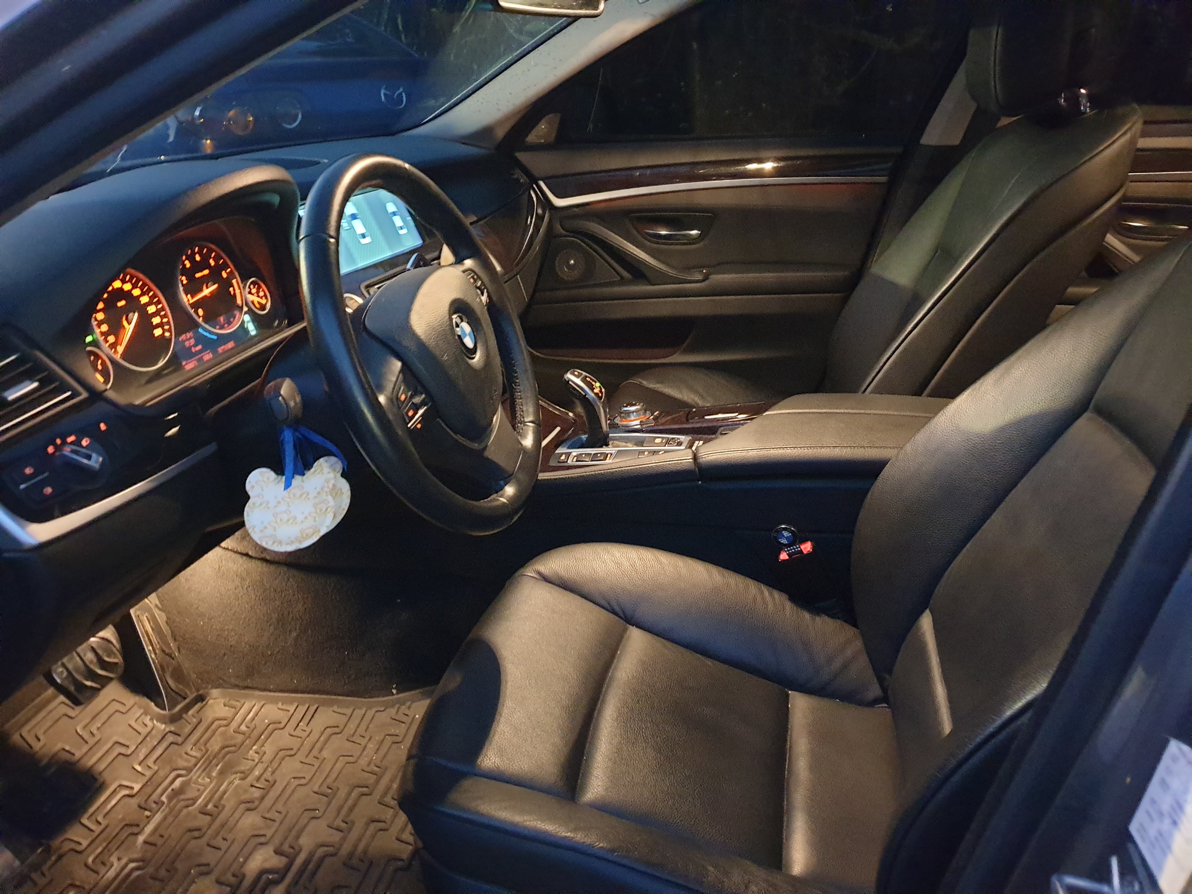 售：BMW528總代理正ㄧ手跑少總裁車～絕無亂改惡超  第5張相片