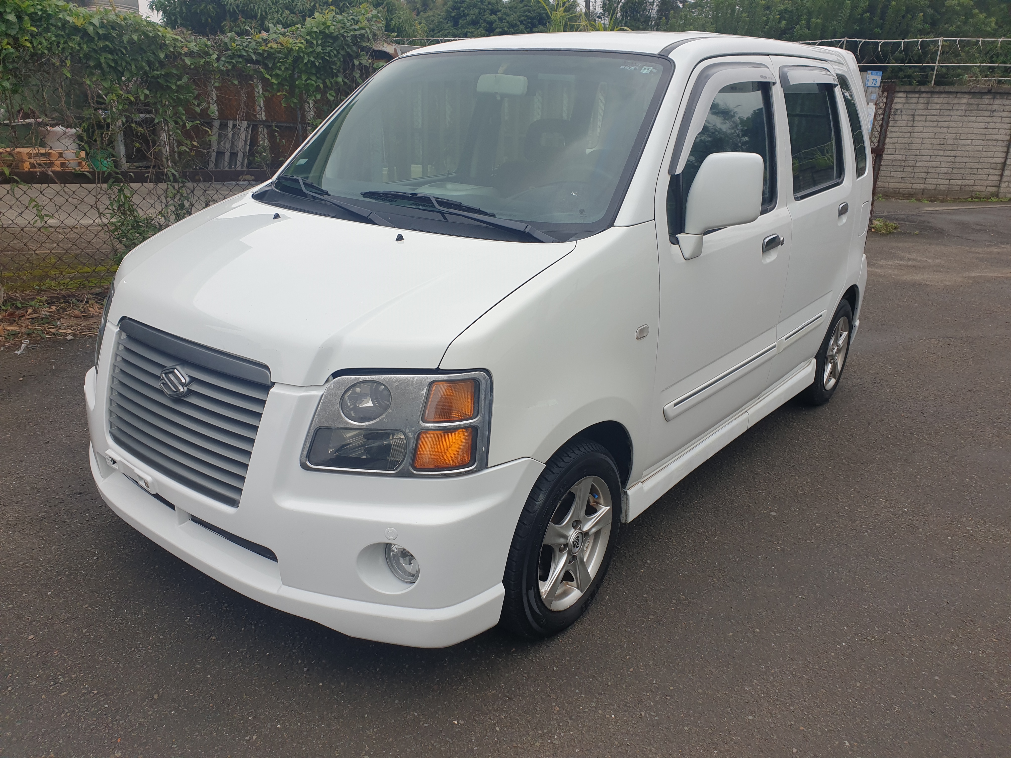 售：正女用漂亮一手車 鈴木SOLIO 完整車況等您來駕馭  第1張相片