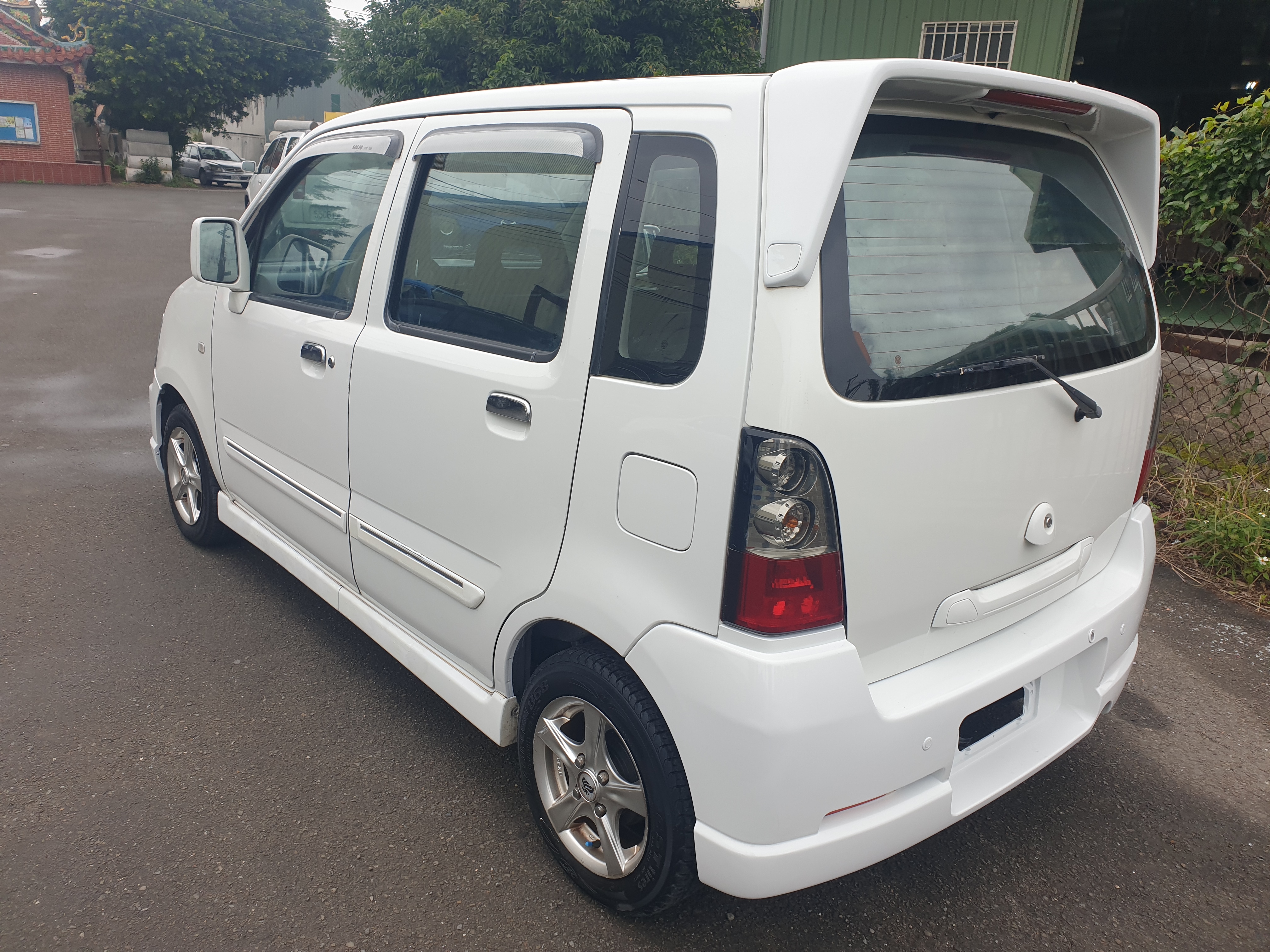 售：正女用漂亮一手車 鈴木SOLIO 完整車況等您來駕馭  第2張相片