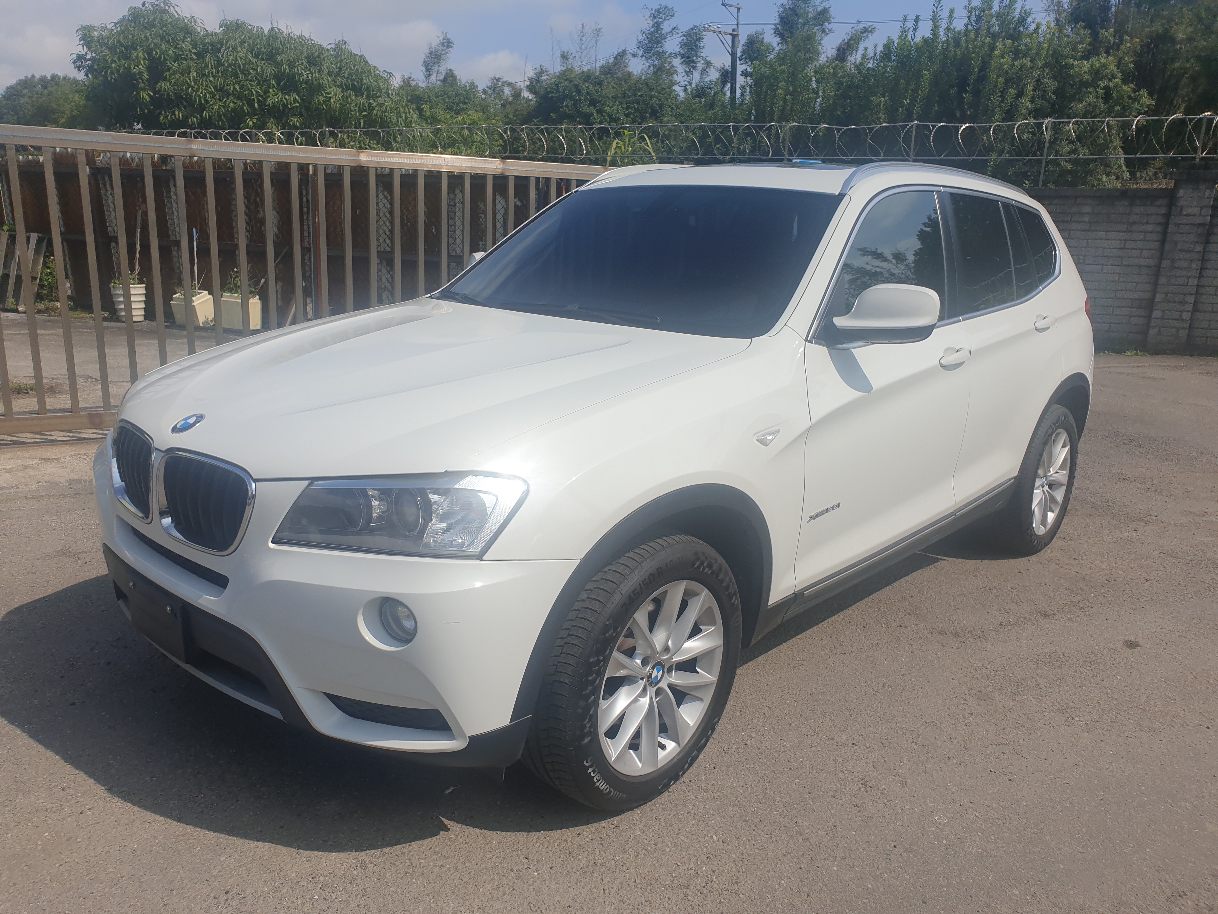 售：14年總代理BMW X3頂級4X4 全景窗 360環景 電尾門  第1張相片