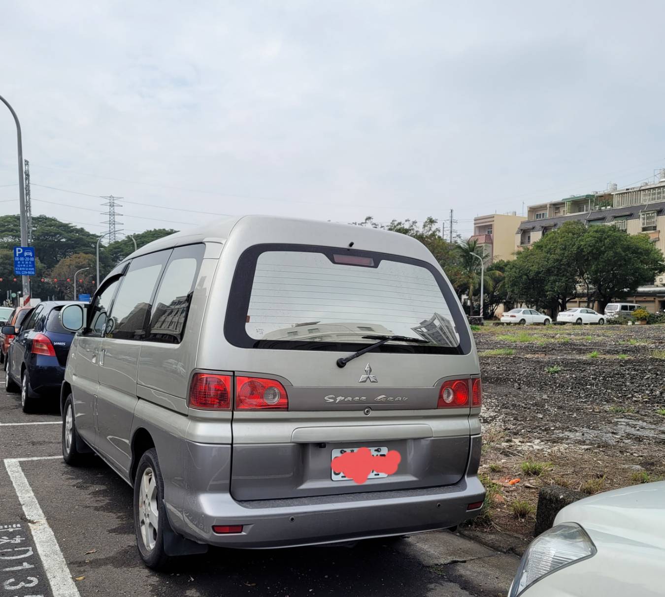 售：三菱/商用漂亮車斯貝斯基正ㄧ手車謹跑12萬/7人座天窗/可領貨車牌  第4張相片