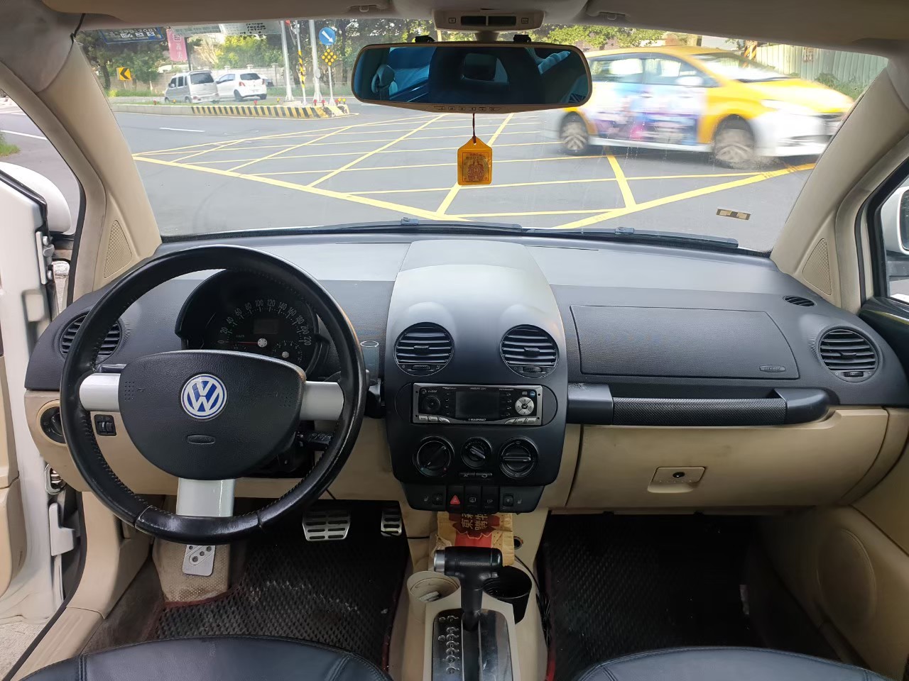 售：小資男女超熱門車款謹跑14萬里程保證！（附萊茵完整車測報告）  第8張相片