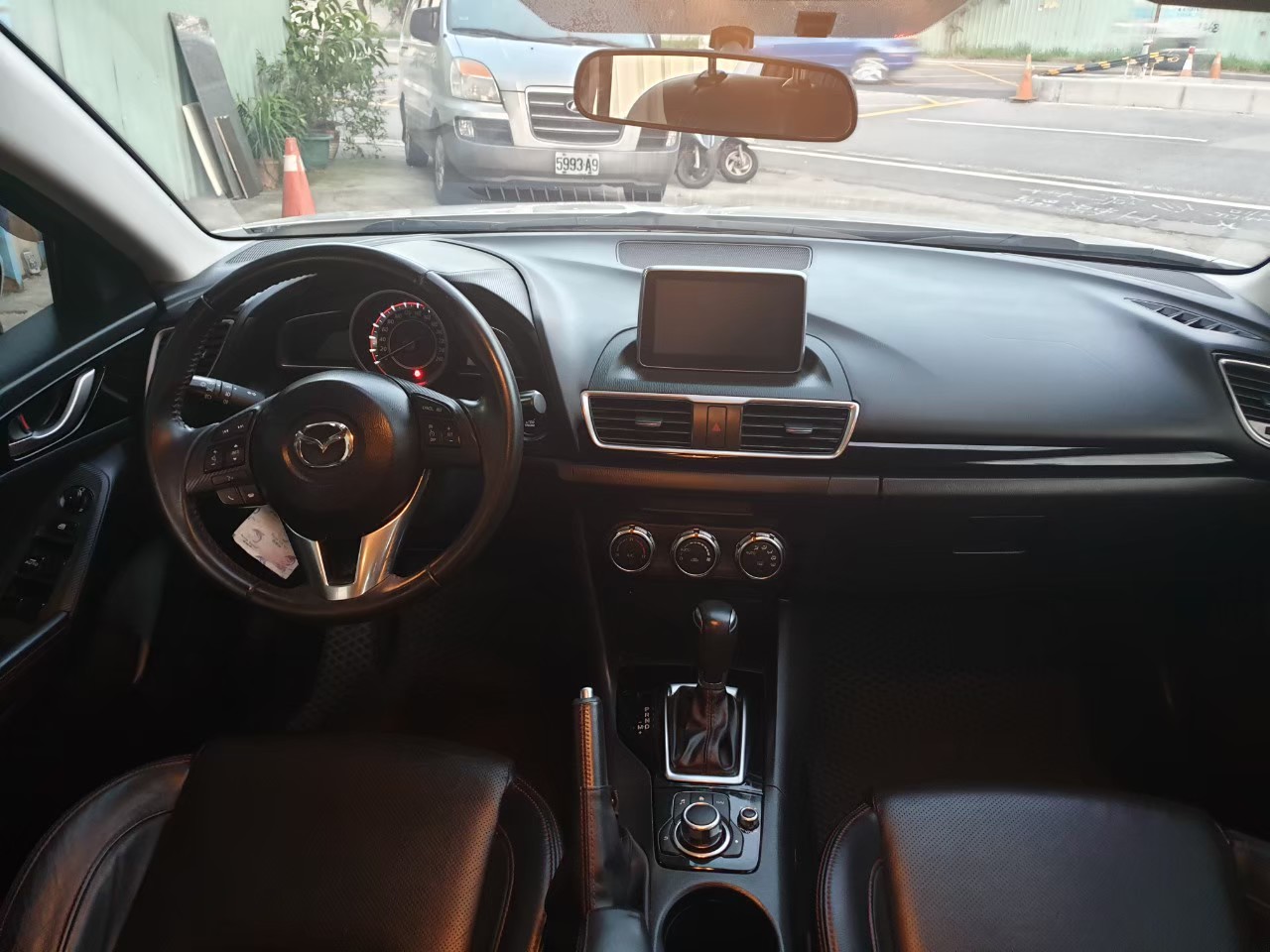 售：魂東馬3～超優車種/最滿的配備/謹跑4萬多（附HAA完整認證報告）  第9張相片