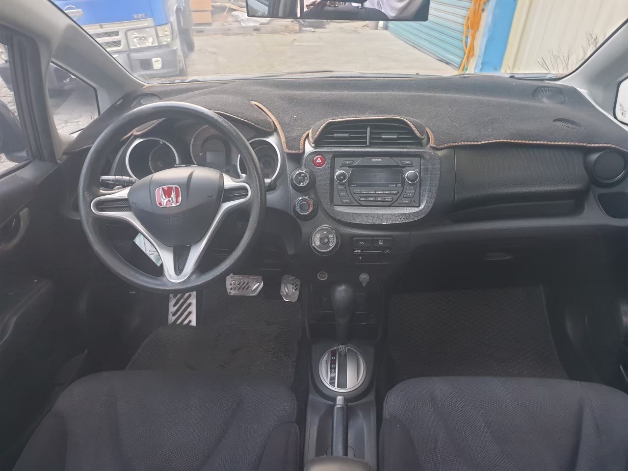 售：永不退流行車款本田FIT/最高版VTIS/超帥氣全車LV包（附萊茵車體鑑定報告書）  第6張相片