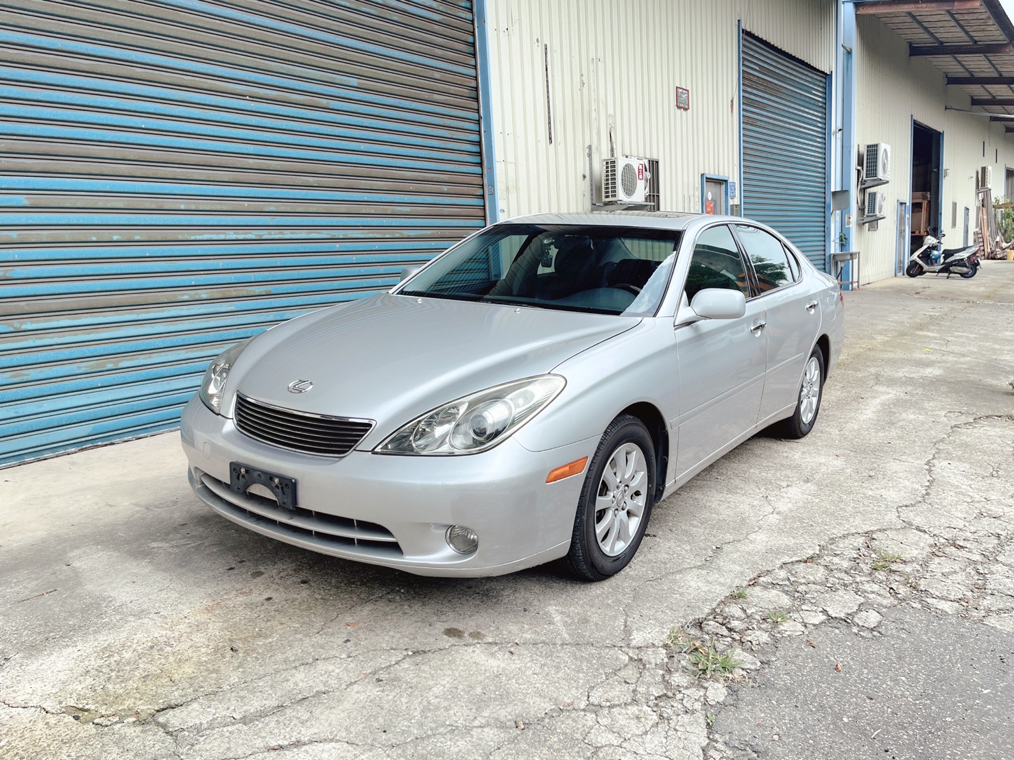 售：LEXUS  ES330 原漆原版 車美況優 直接看車現場談最準 歡迎來電！  第1張相片