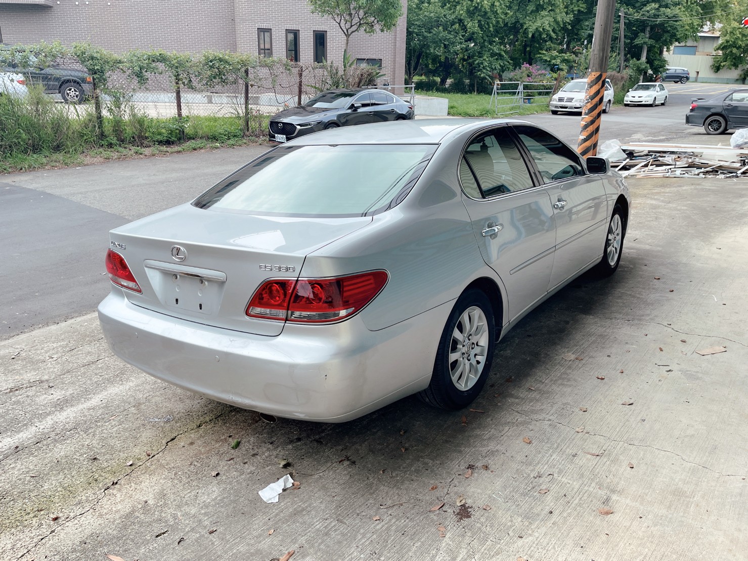 售：LEXUS  ES330 原漆原版 車美況優 直接看車現場談最準 歡迎來電！  第4張相片