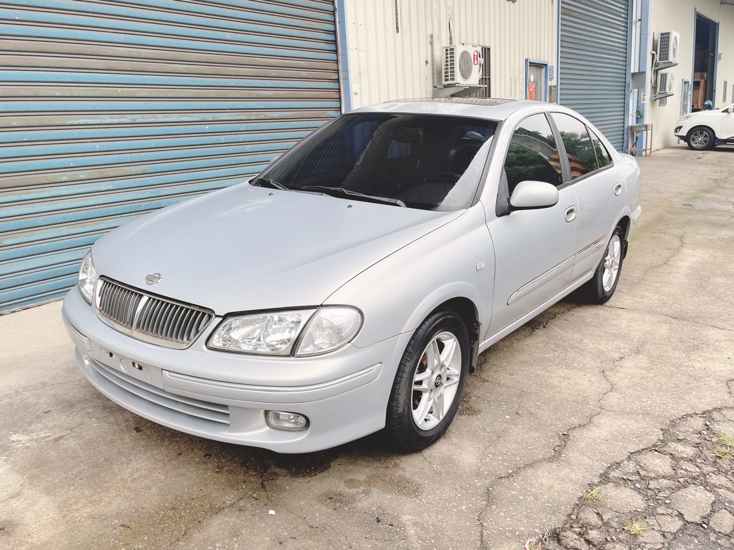 售：日產 180 頂級天窗耐超神車/這個車況＋這個價開個3年後舊換新還有7萬可以回收！聰明的就懂  第1張相片